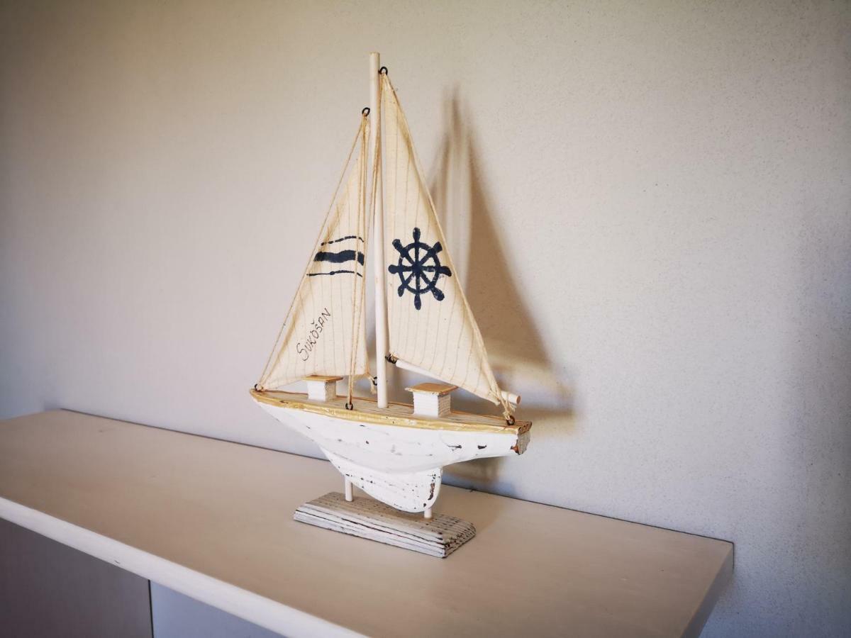 Apartmani Labud Sukošan Eksteriør billede