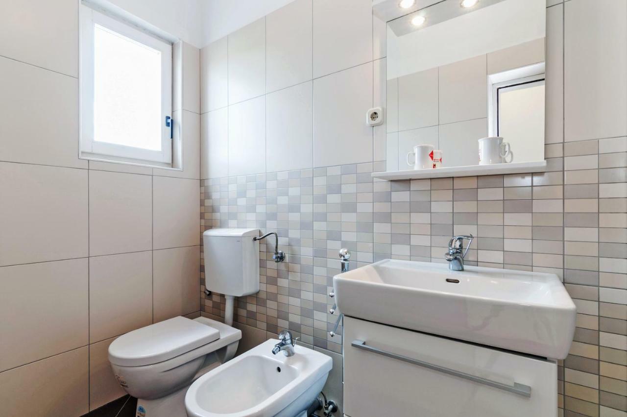Apartmani Labud Sukošan Eksteriør billede